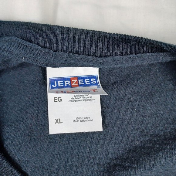 Pittsburgh Penguins Mens Size XL T-Shirt  Back 2 Back Champions 2016-2017 Hockey - Picture 3 of 6